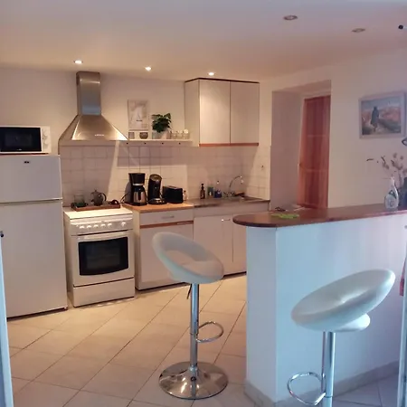 Petite Maison Chaleureuse Irvillac Esterno foto